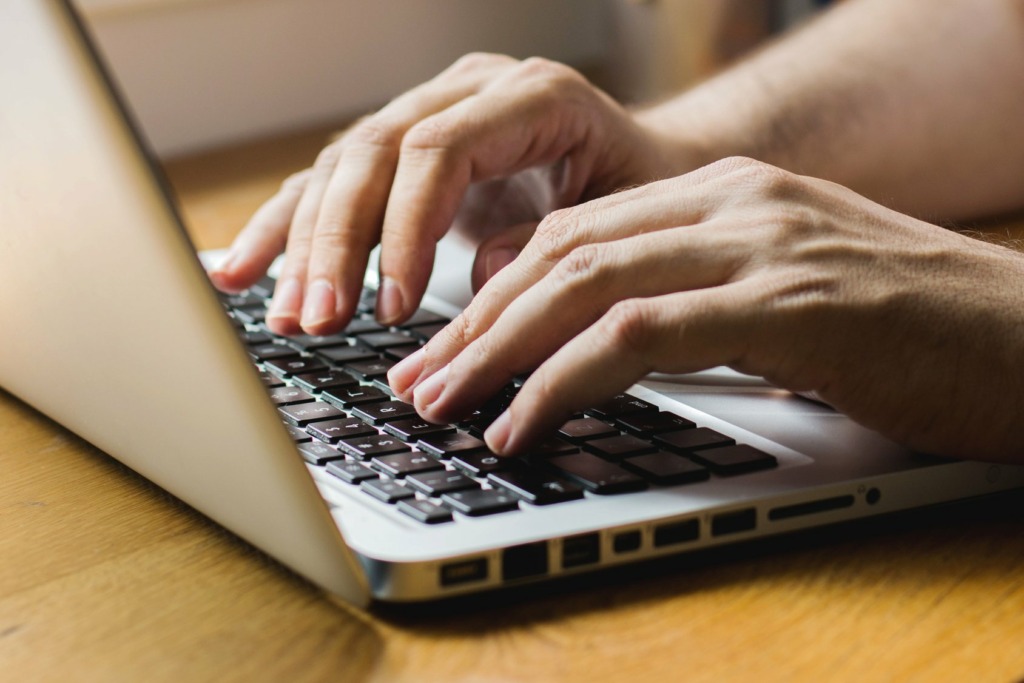 Tìm Hiểu Về Các Cổng Kết Nối Trên Laptop