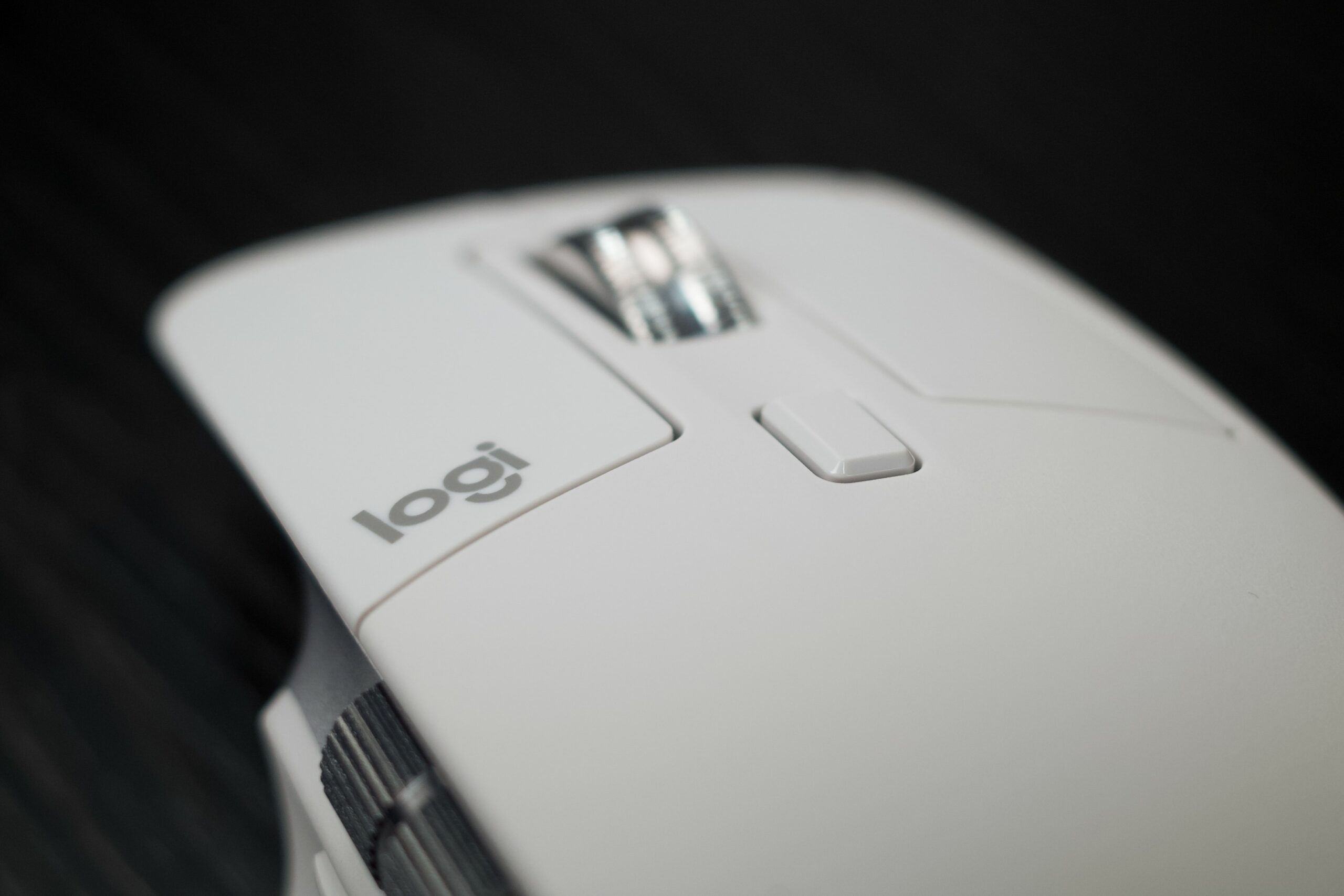 Trên Tay Logitech Mx Master 3S: Màu Trắng Trang Nhã, Nút Bấm Rất Êm, Độ Nhạy Cao Hơn Và Chỉnh Được