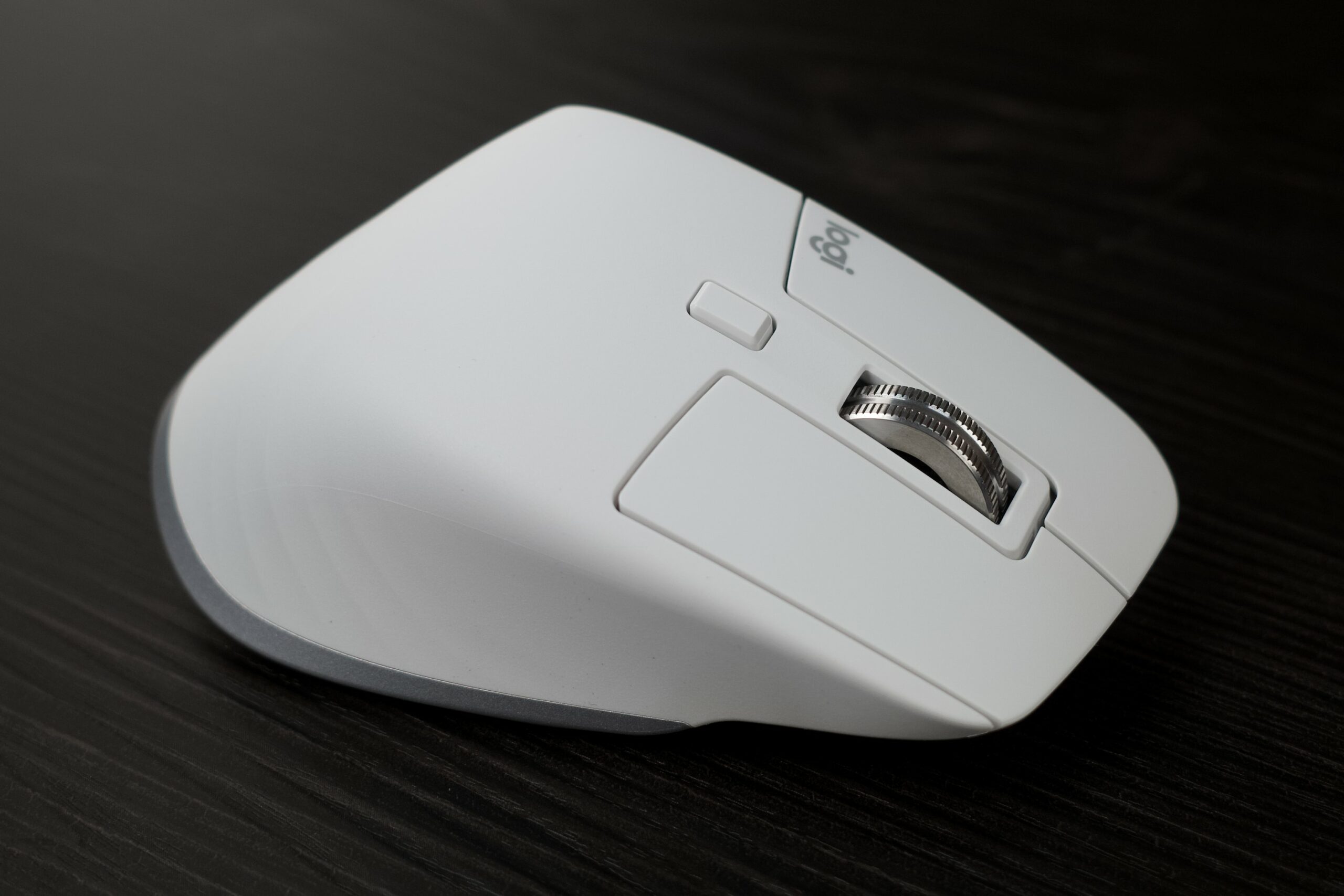 Trên Tay Logitech Mx Master 3S: Màu Trắng Trang Nhã, Nút Bấm Rất Êm, Độ Nhạy Cao Hơn Và Chỉnh Được