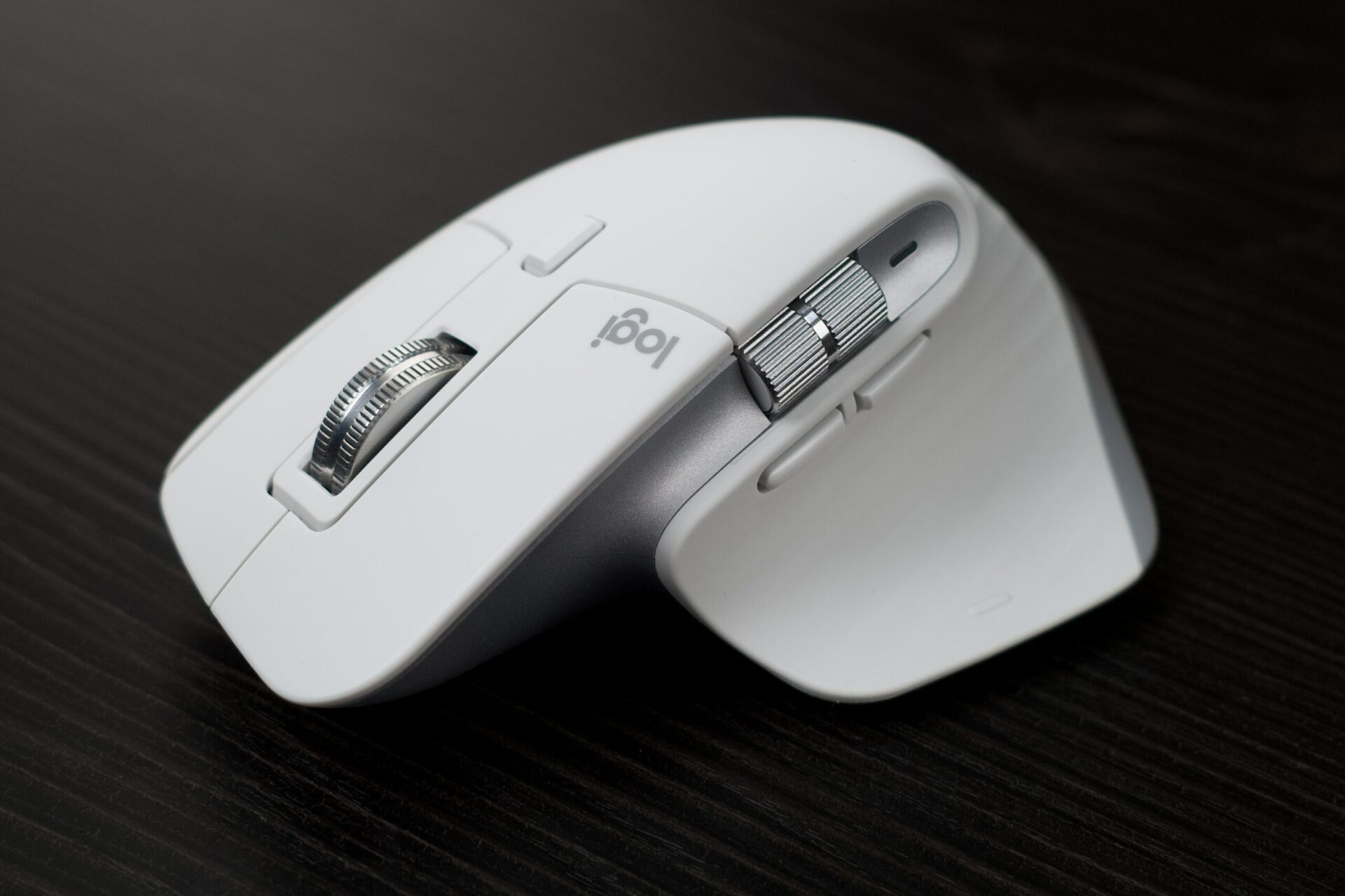 Trên Tay Logitech Mx Master 3S: Màu Trắng Trang Nhã, Nút Bấm Rất Êm, Độ Nhạy Cao Hơn Và Chỉnh Được