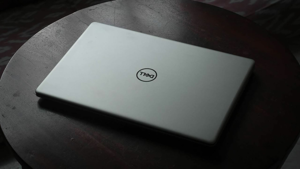 Khác Phục Lỗi Laptop Dell Không Sạc Được Pin Quá 55%