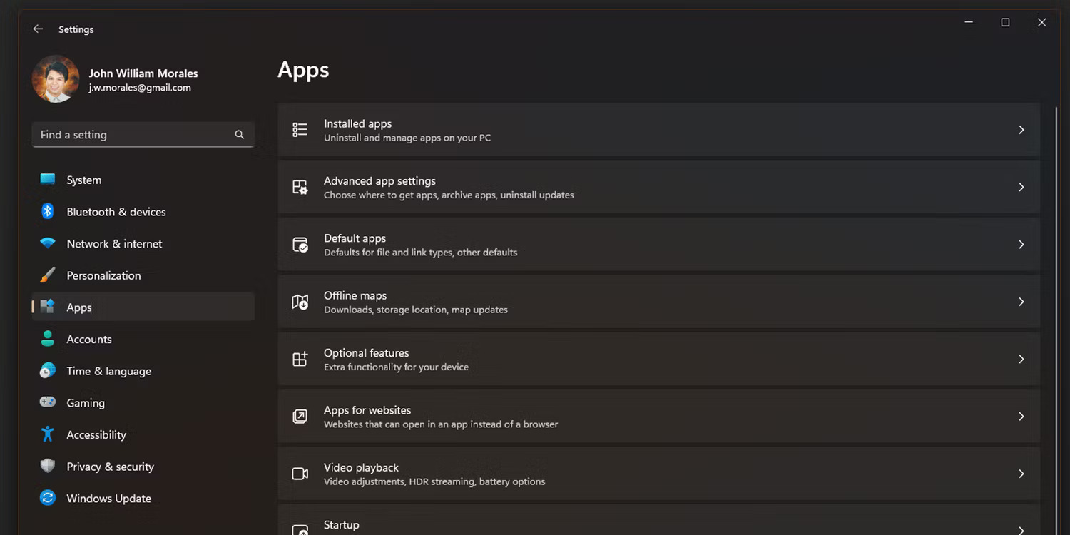 Cach Nhanh Chong Loai Bo Bloatware Khoi Windows 11 Features 01 Cách Nhanh Chóng Loại Bỏ Bloatware Khỏi Windows 11