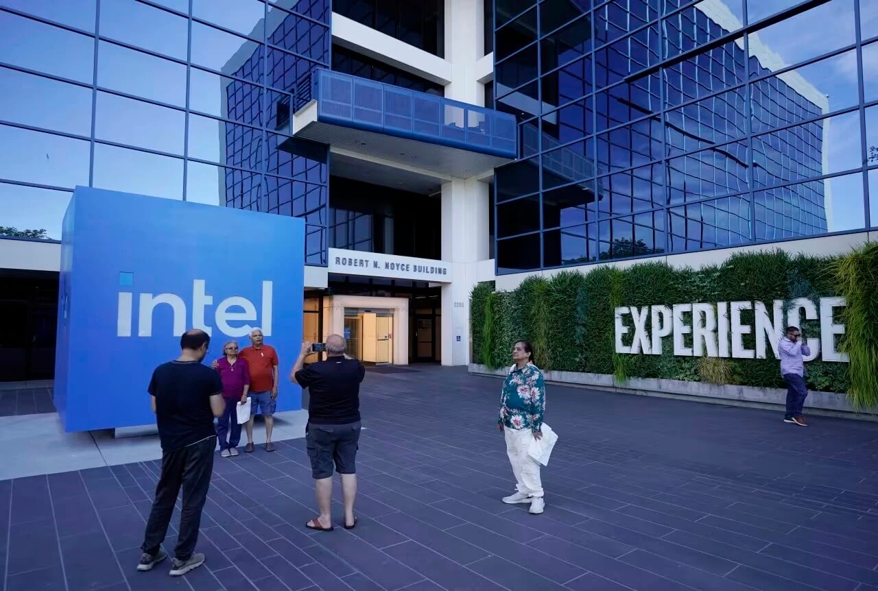 Sai Lam Chien Luoc Va Su Bung No Ai Khien Intel Lao Dao. Anh Wsj Sai Lầm Chiến Lược Và Sự Bùng Nổ Ai Khiến Intel Lao Đao. Ảnh: Wsj