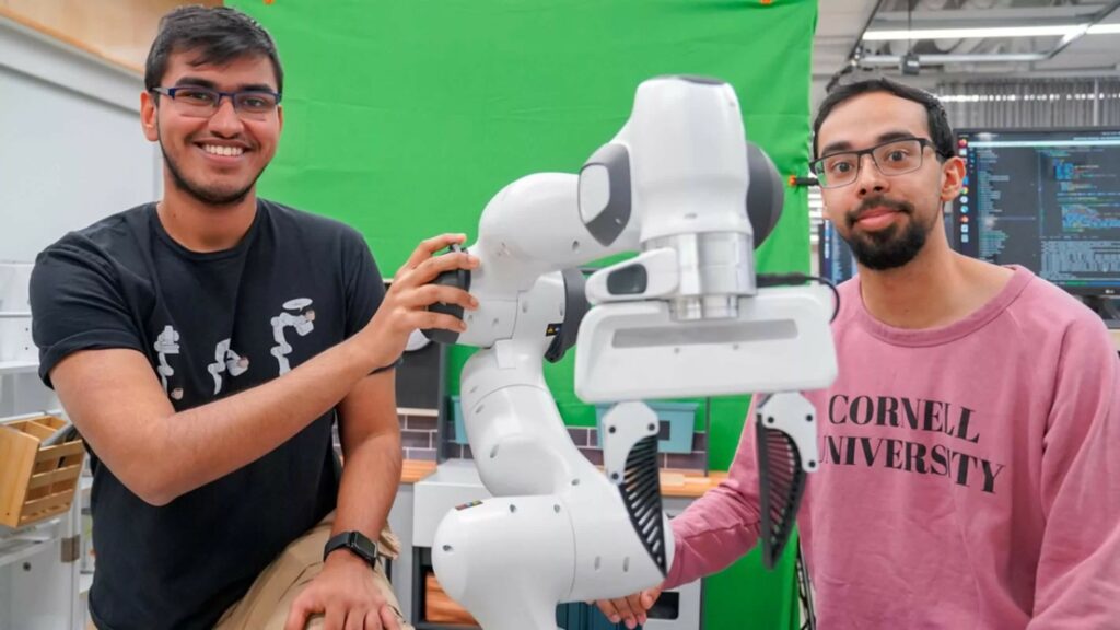 Robots Học Kỹ Năng Mới Chỉ Qua Một Video Nhờ Ai Rhyme Của Đại Học Cornell
