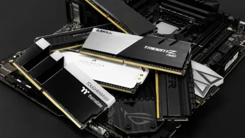 Giá PC và Smartphone có thể tăng 8% do thiếu bộ nhớ