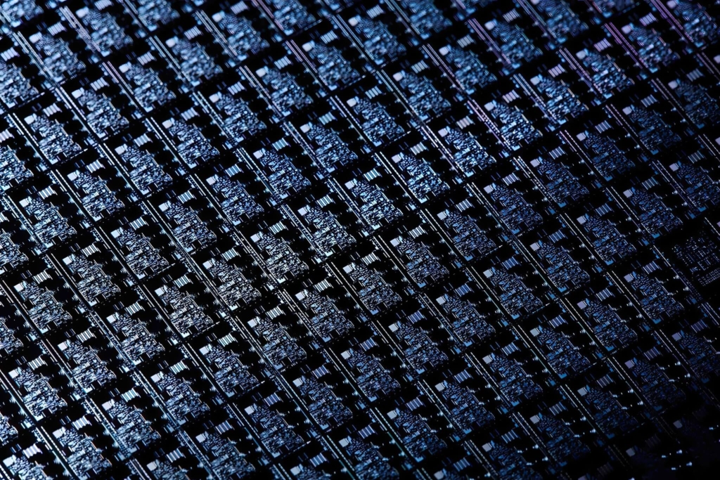 Samsung Dot Pha Fefets Nand Giam 96 Dien Ho Tro Ai Va Di Dong Featured Samsung Đột Phá Fefets: Nand Giảm 96% Điện, Hỗ Trợ Ai Và Di Động