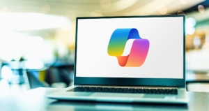 Intel Core 9 273Qpe Vượt Ryzen 9 9900X3D Ở Cinebench